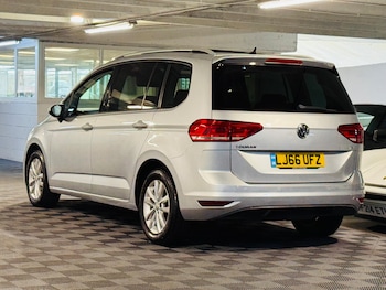 Used Volkswagen Touran 2016 for sale - 75350837: Photo