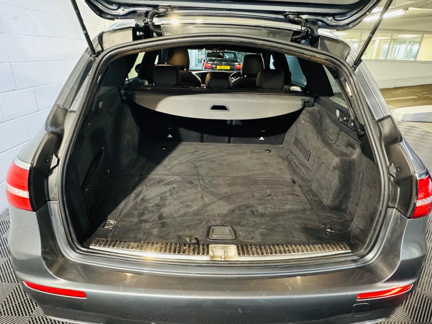 Used Mercedes-Benz E Class 2019 for sale - 76913194: Photo 12