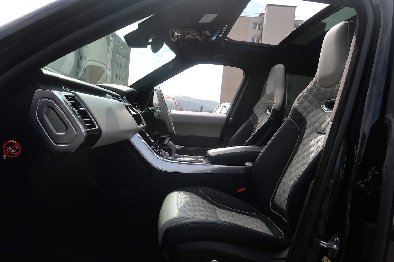 Used Land Rover Range Rover Sport 2018 for sale - 76988258: Photo 15