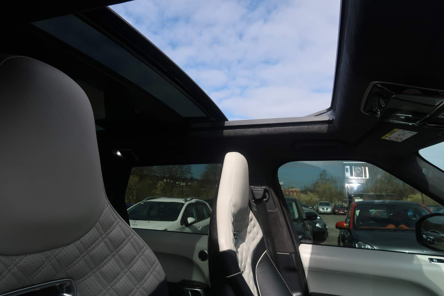 Used Land Rover Range Rover Sport 2018 for sale - 76988258: Photo 9