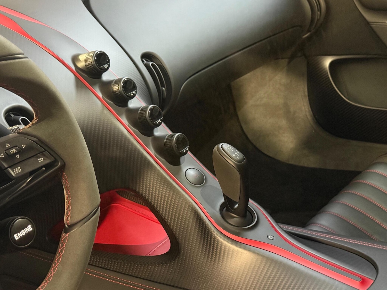 Used Bugatti Chiron for sale - 76476425: Photo 12