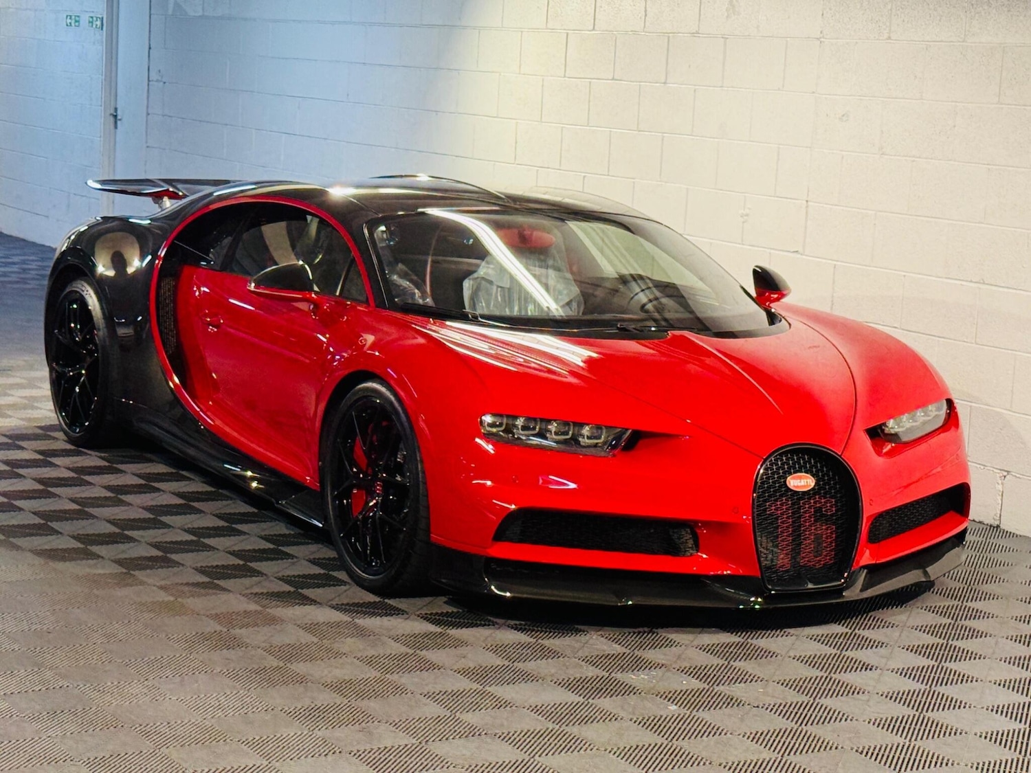 Used Bugatti Chiron for sale - 76476425: Photo 22