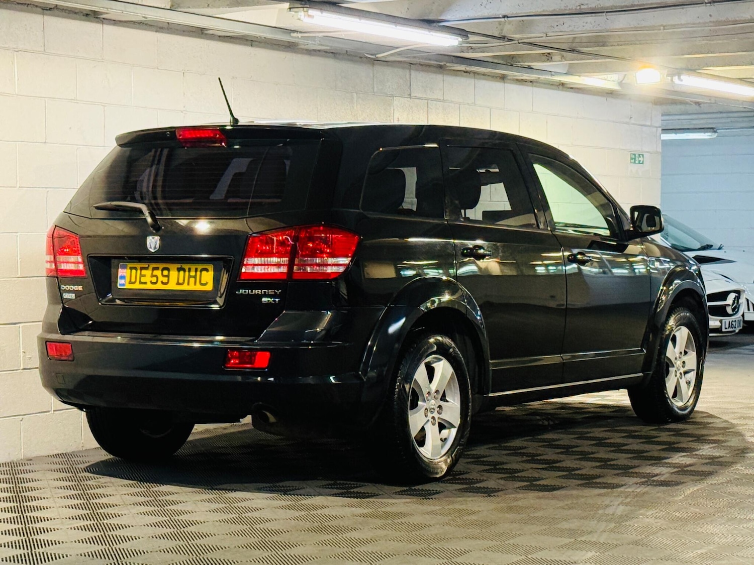 Used Dodge Journey 2009 for sale - 76472432: Photo 4