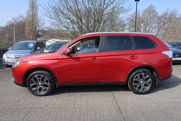 Used Mitsubishi Outlander 2015 for sale - 73133302: Photo 2