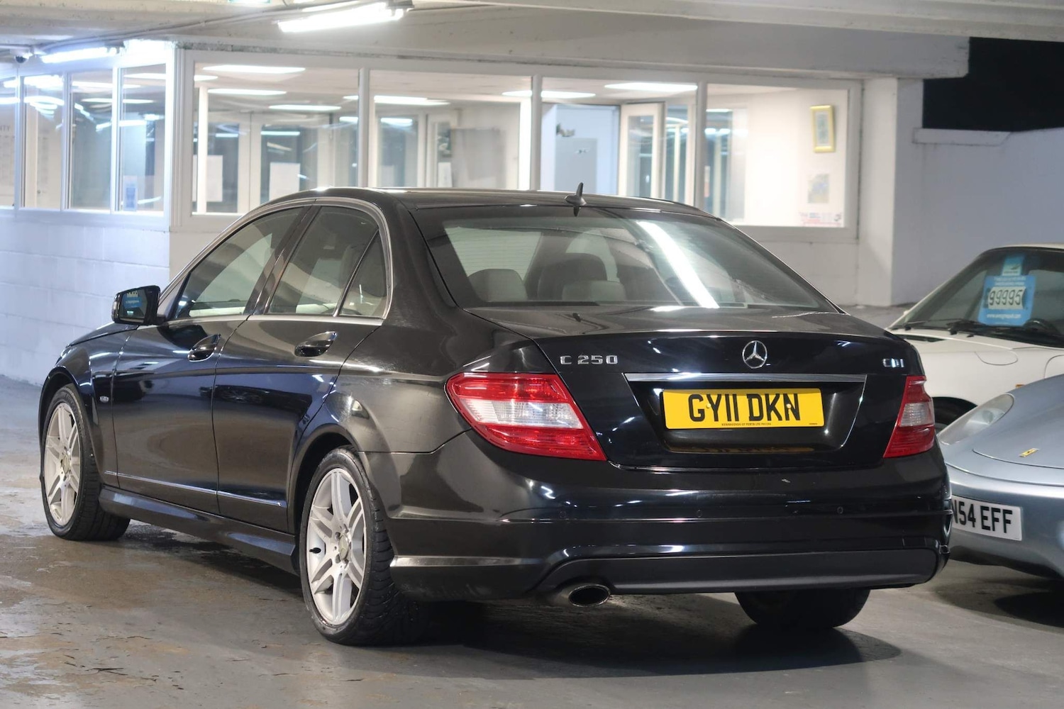 Used Mercedes-Benz C Class 2011 for sale - 76988187: Photo 3