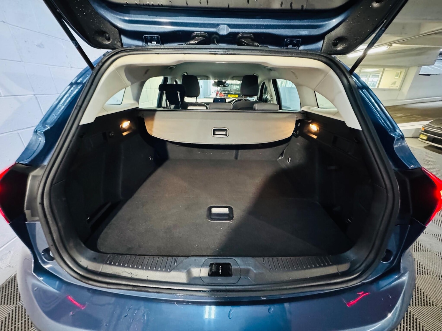 Used Ford Focus 2020 for sale - 76926885: Photo 12