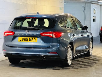 Used Ford Focus 2020 for sale - 76926885: Photo