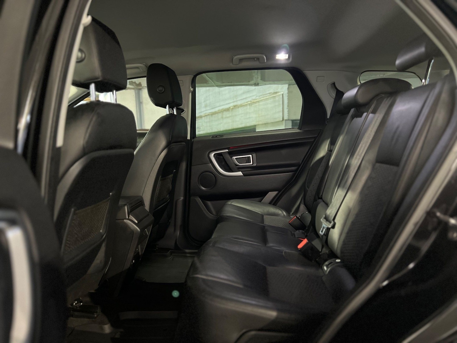 Used Land Rover Discovery Sport 2016 for sale - 76991769: Photo 12