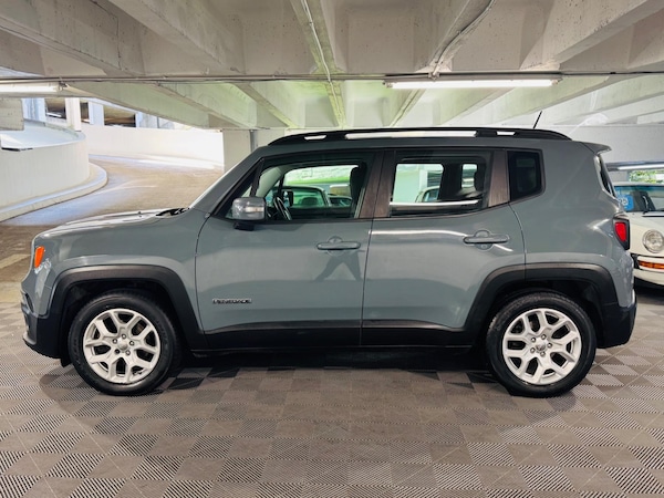 Used Jeep Renegade 2016 for sale - 74654378: Photo 2