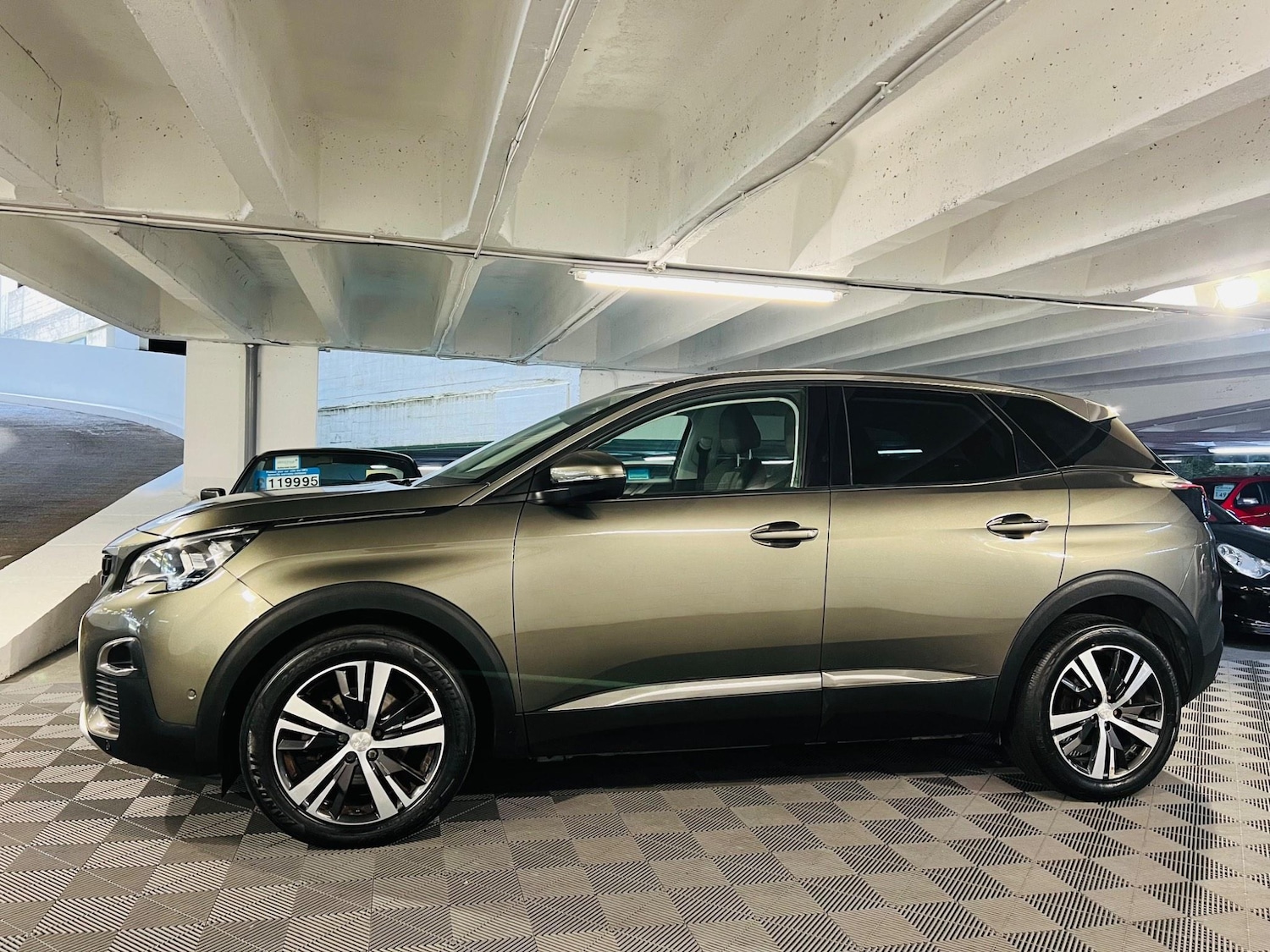 Used Peugeot 3008 for sale - 76996657: Photo 2