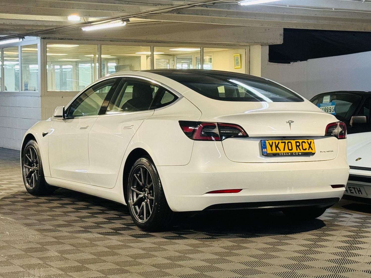 Used Tesla Model 3 2020 for sale - 76513009: Photo 3