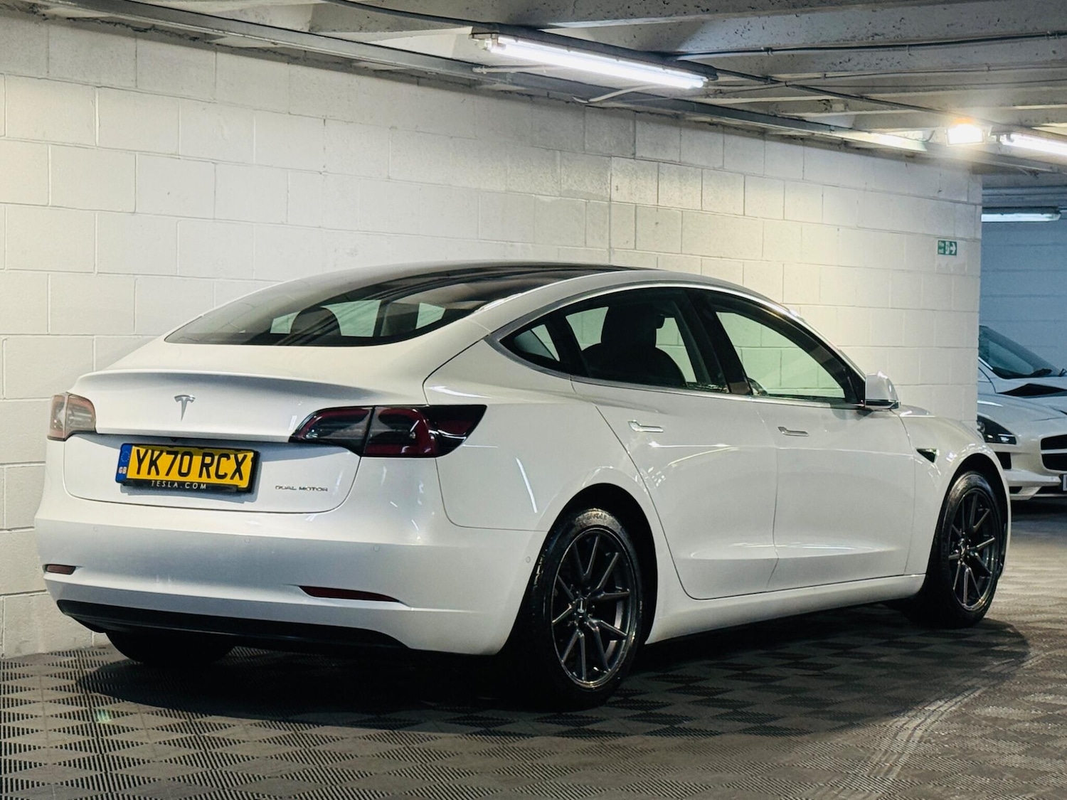 Used Tesla Model 3 2020 for sale - 76513009: Photo 4