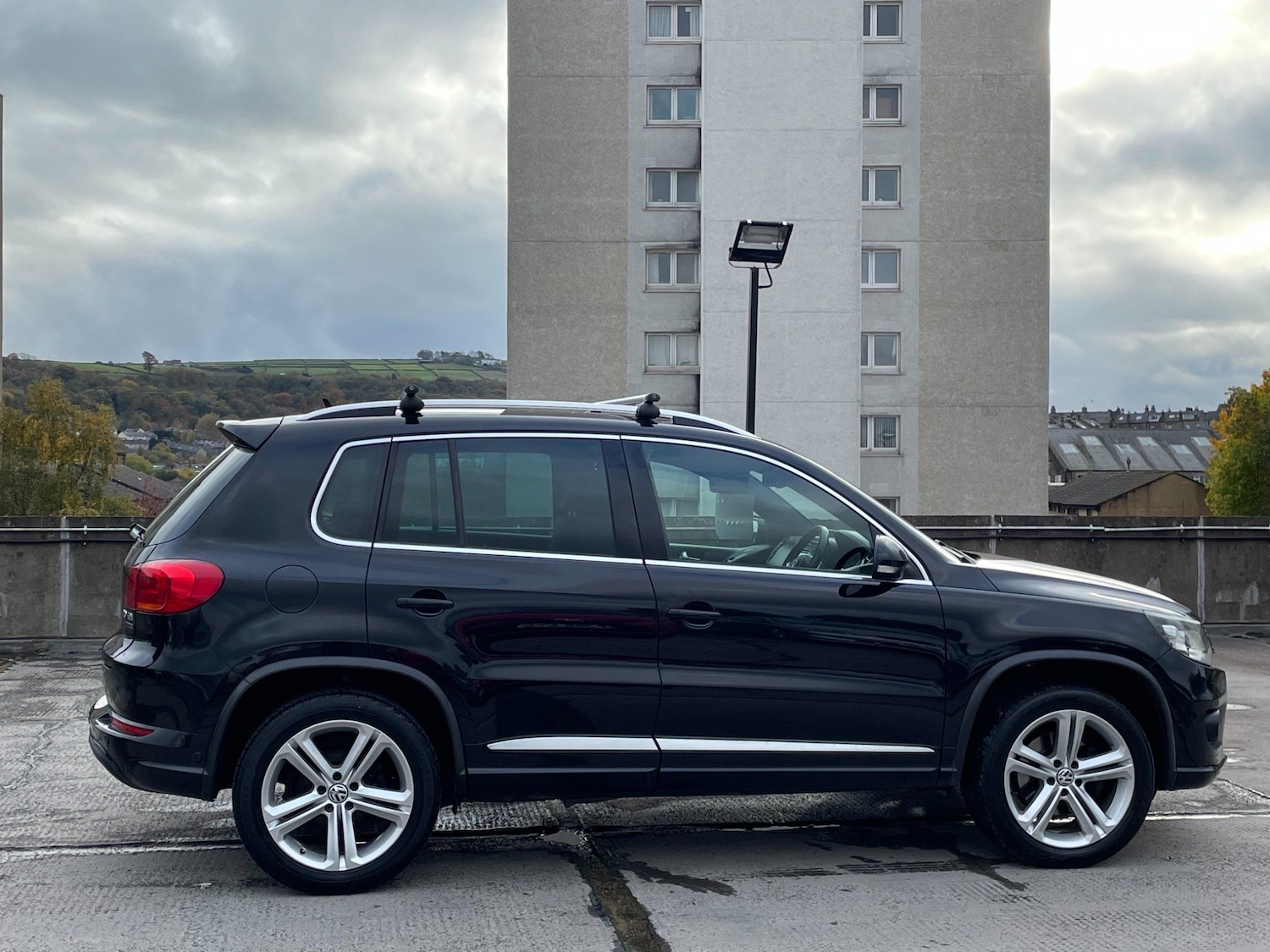 Used Volkswagen Tiguan 2013 for sale - 76988114: Photo 2
