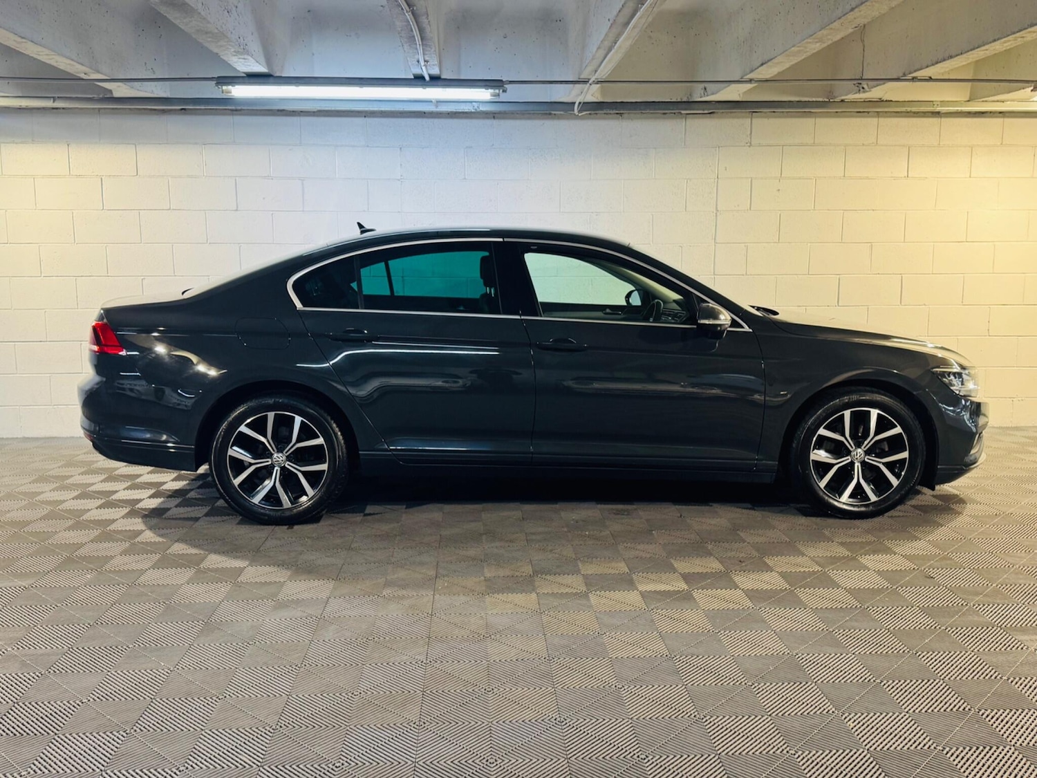 Used Volkswagen Passat 2020 for sale - 77203975: Photo 5