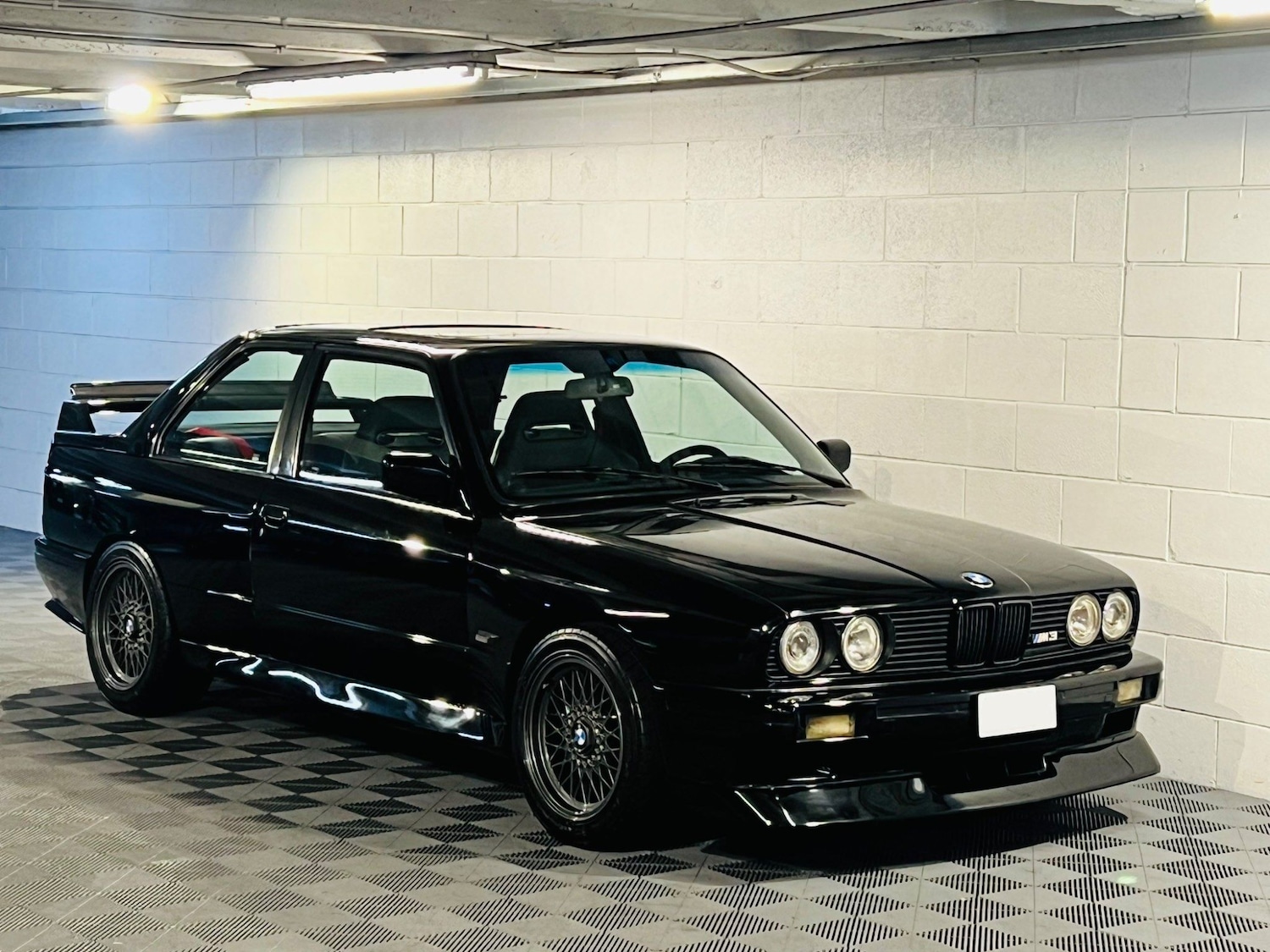 Used BMW M3 2018 for sale - 76988140: Photo 2