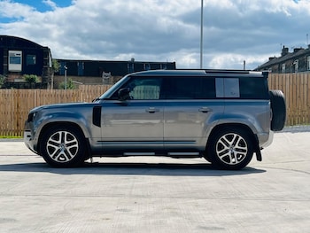 Used Land Rover Defender 2024 for sale - 78539317: Photo