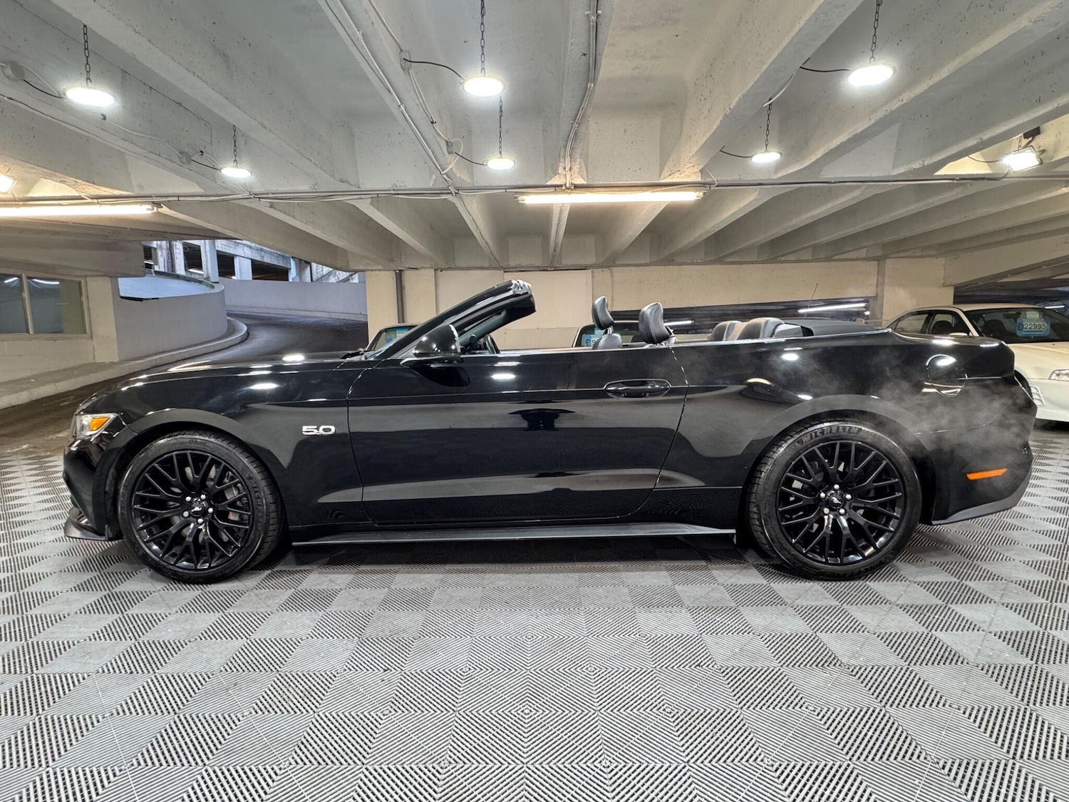 Used Ford Mustang 2016 for sale - 77737069: Photo 2