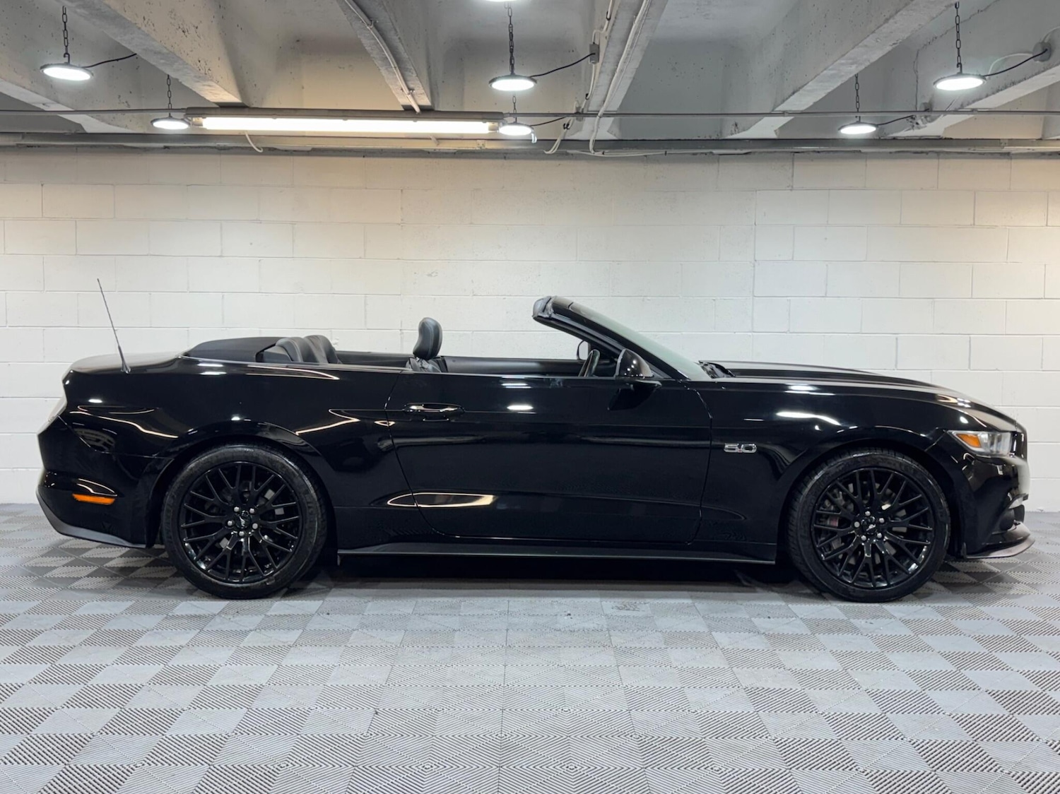 Used Ford Mustang 2016 for sale - 77737069: Photo 5