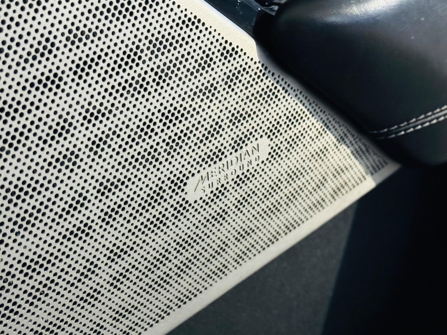 Used Land Rover Range Rover Velar 2018 for sale - 76993026: Photo 13