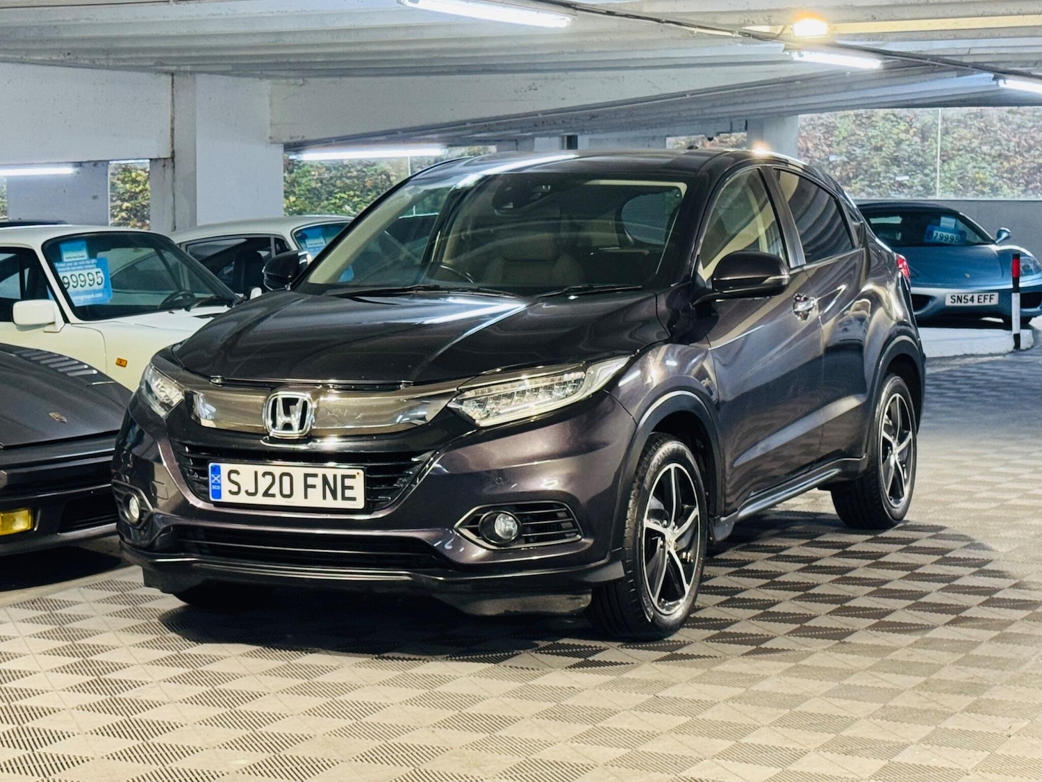 Used Honda HR-V 2020 for sale - 76513325: Photo 6