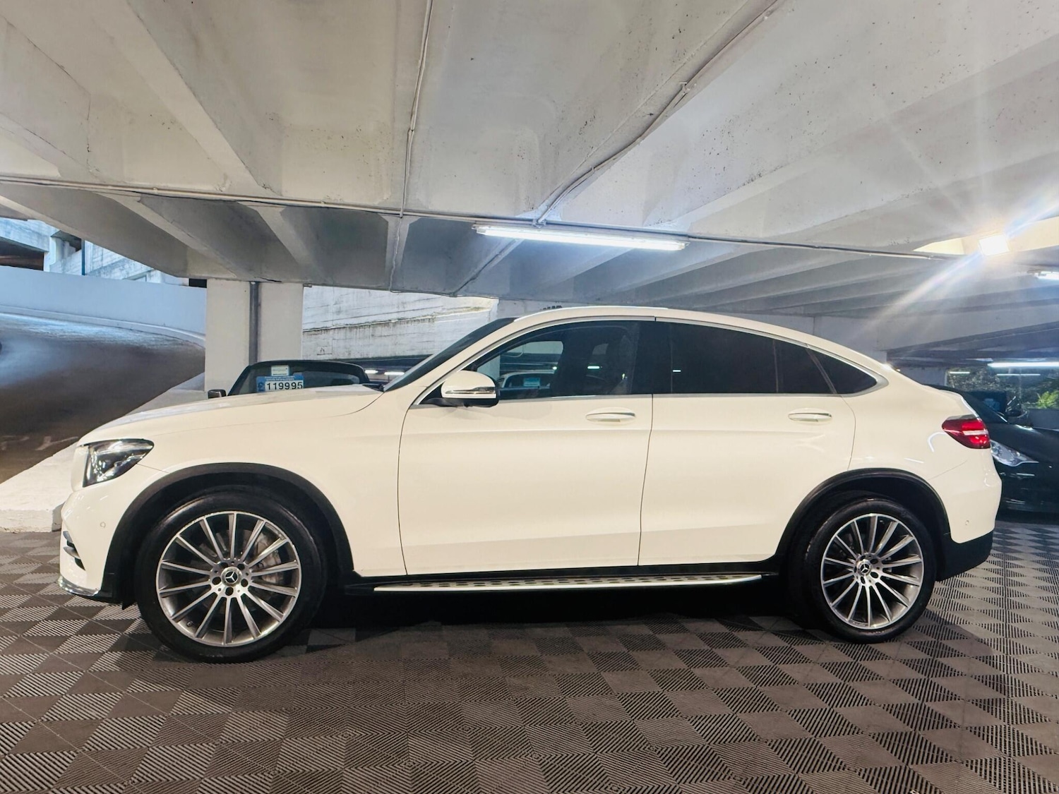 Used Mercedes-Benz GLC 2018 for sale - 76992152: Photo 2