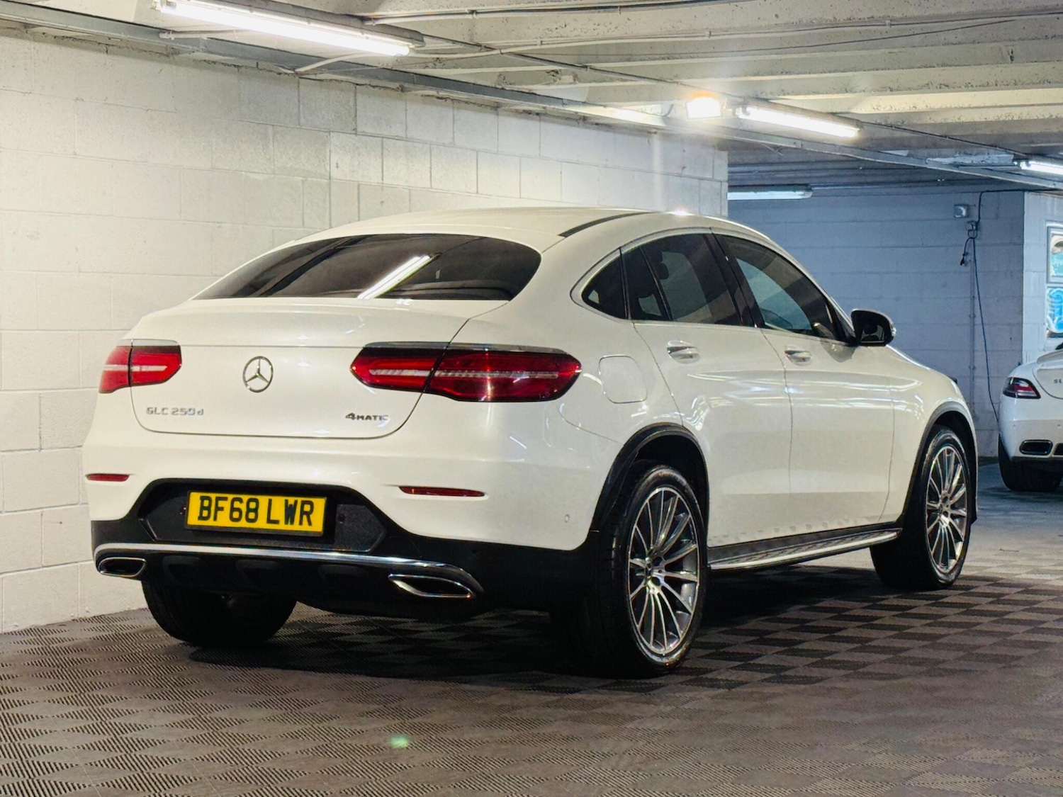 Used Mercedes-Benz GLC 2018 for sale - 76992152: Photo 4