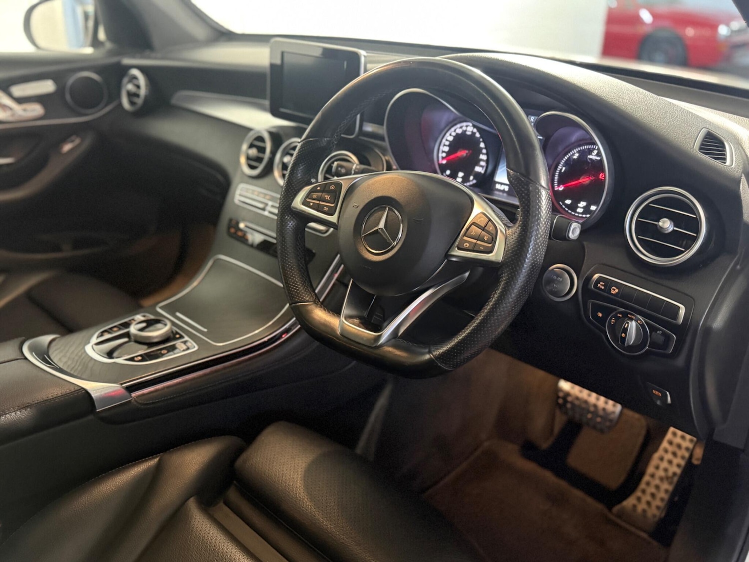 Used Mercedes-Benz GLC 2018 for sale - 76992152: Photo 8