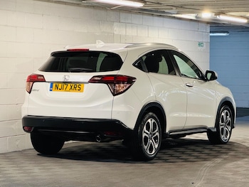 Used Honda HR-V 2017 for sale - 75459299: Photo