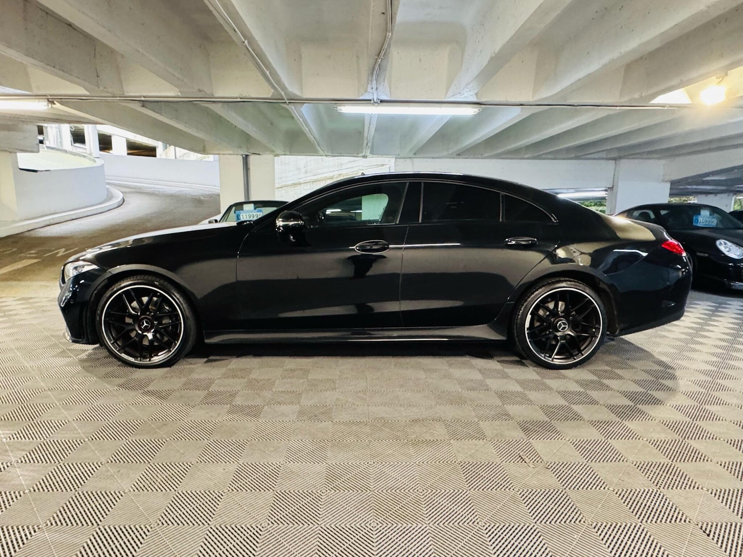 Used Mercedes-Benz CLS 2018 for sale - 76269958: Photo 2