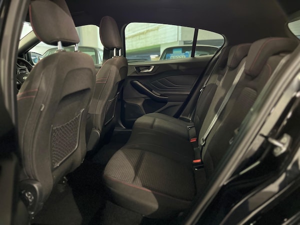 Used Ford Focus 2022 for sale - 74799319: Photo 13