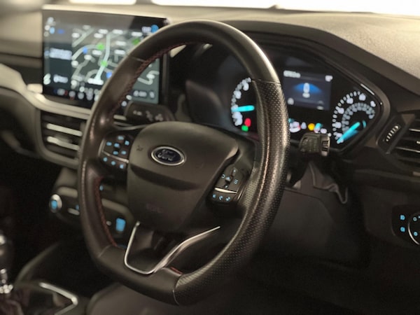 Used Ford Focus 2022 for sale - 74799319: Photo 9