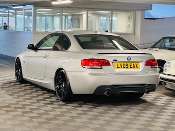 Used BMW 3 Series 2009 for sale - 77267930: Photo