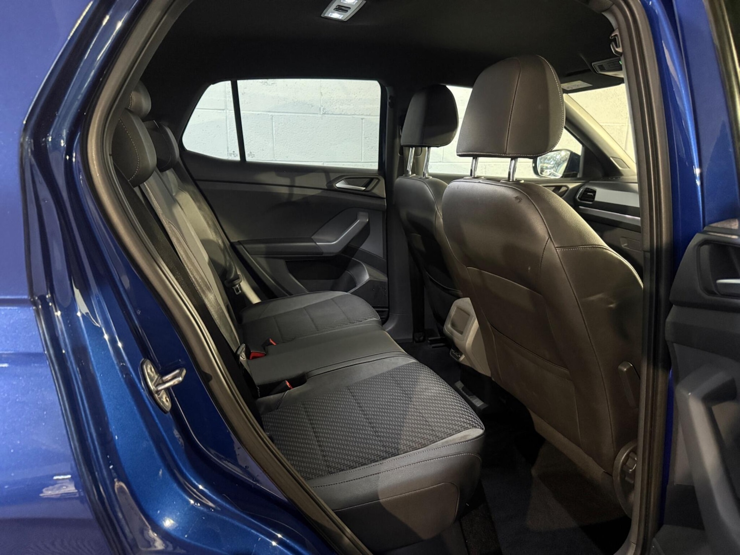 Used Volkswagen T-Cross 2020 for sale - 77029019: Photo 12