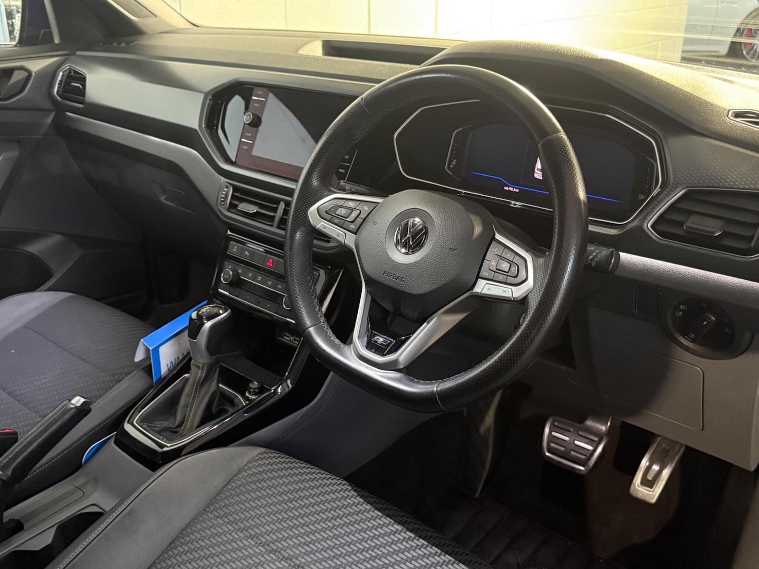 Used Volkswagen T-Cross 2020 for sale - 77029019: Photo 9