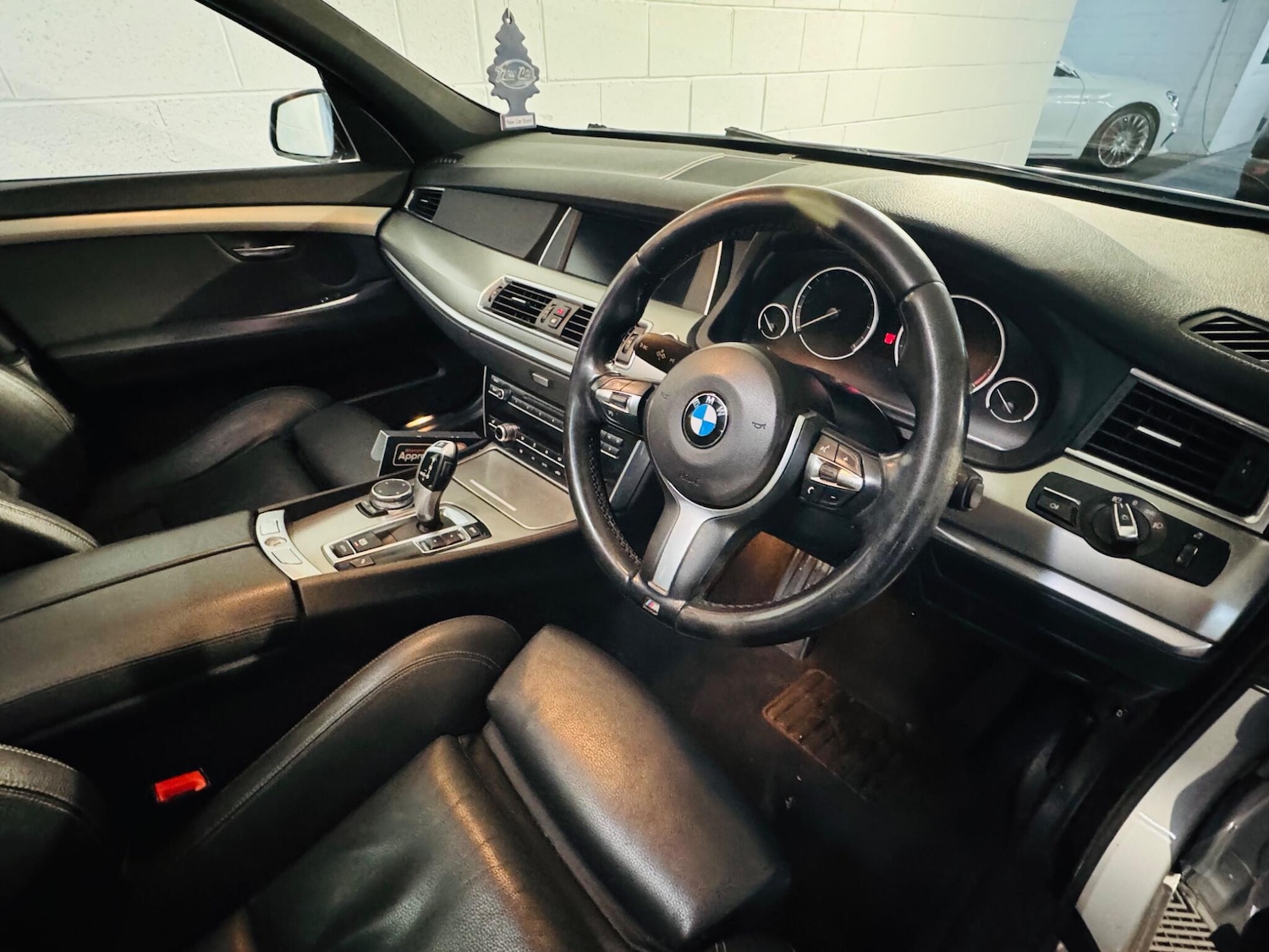 Used BMW 5 Series 2015 for sale - 76839349: Photo 8