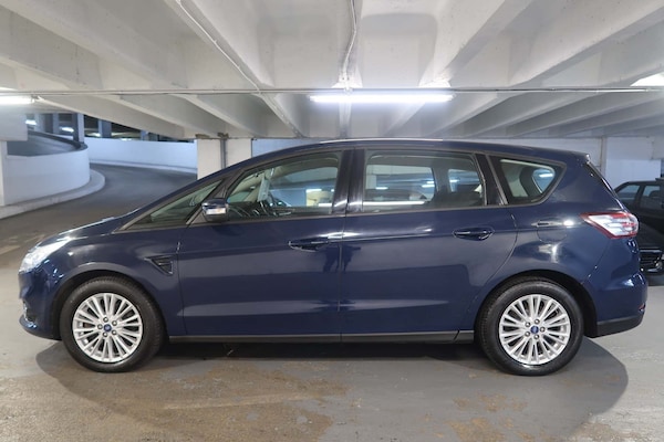Used Ford S-Max 2016 for sale - 74679740: Photo 2