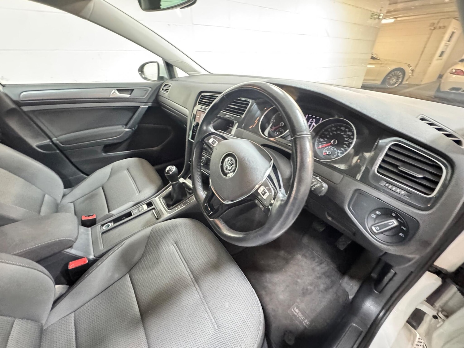 Used Volkswagen Golf 2020 for sale - 77671313: Photo 9