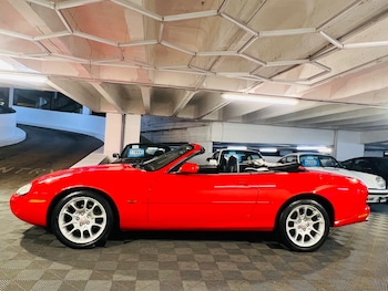 Used Jaguar XKR 1999 for sale - 76993470: Photo