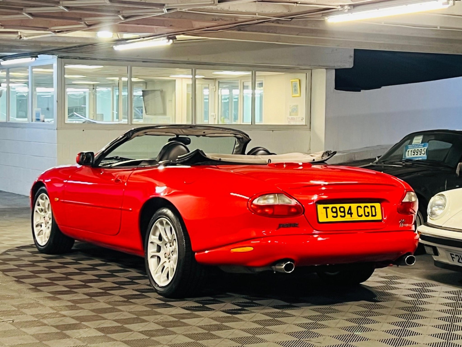 Used Jaguar XKR 1999 for sale - 76993470: Photo 3