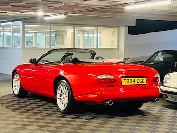 Used Jaguar XKR 1999 for sale - 76993470: Photo
