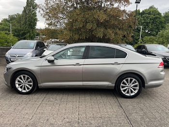Used Volkswagen Passat 2016 for sale - 76990250: Photo