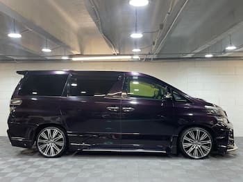 Used Toyota Vellfire 2013 for sale - 79576400: Photo