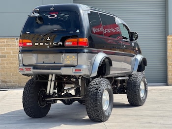 Used Mitsubishi Delica 2003 for sale - 79328531: Photo