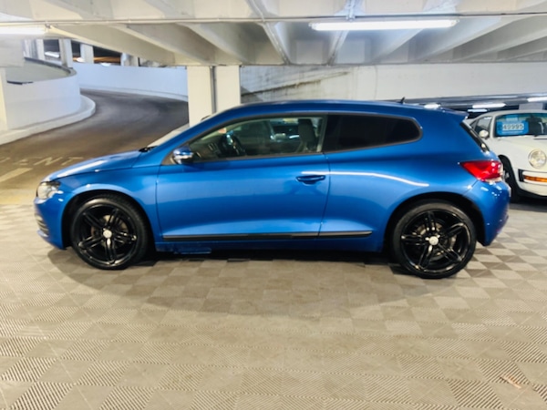 Used Volkswagen Scirocco 2009 for sale - 76314564: Photo 2