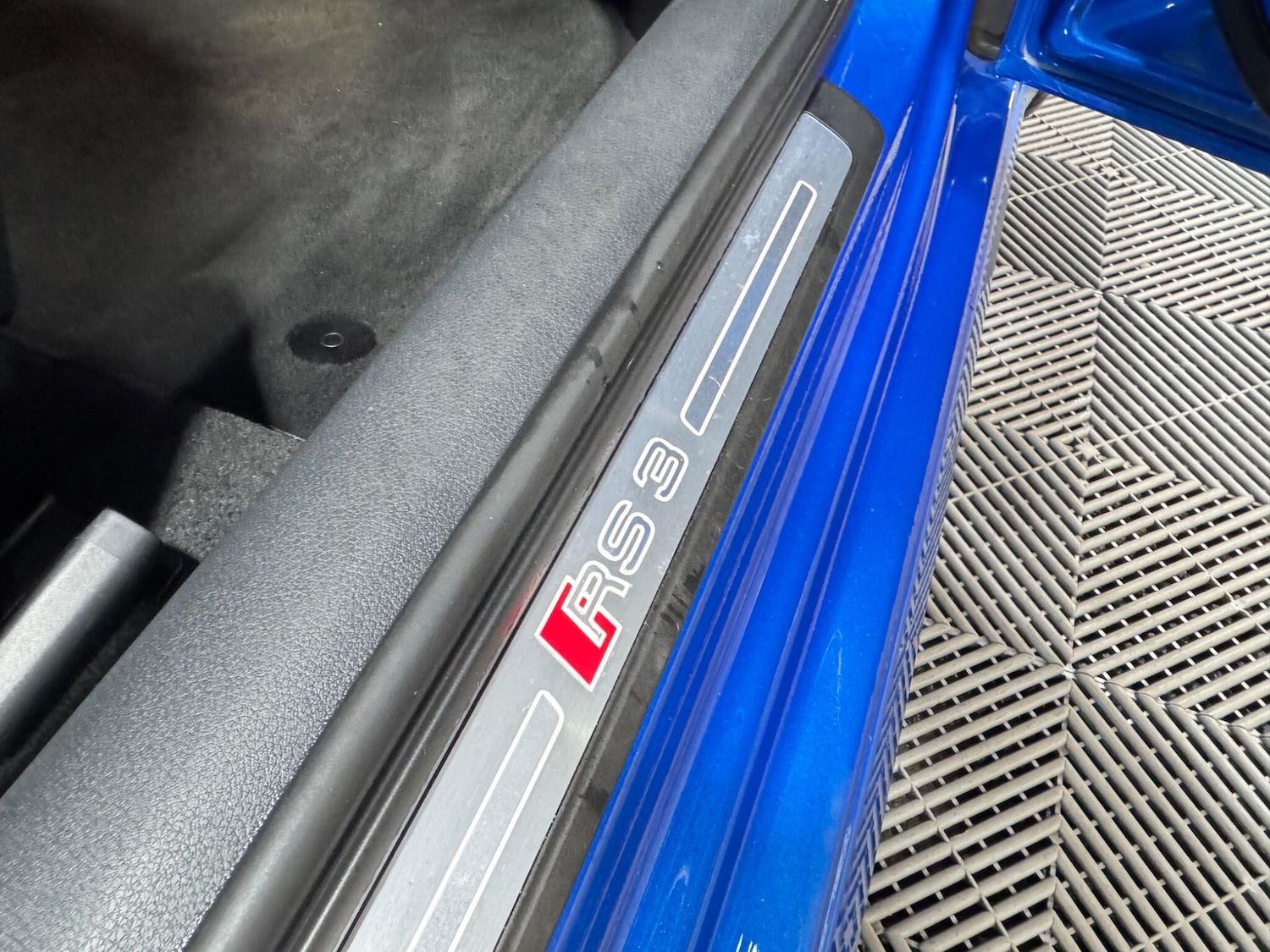 Used Audi RS3 2017 for sale - 77400674: Photo 17