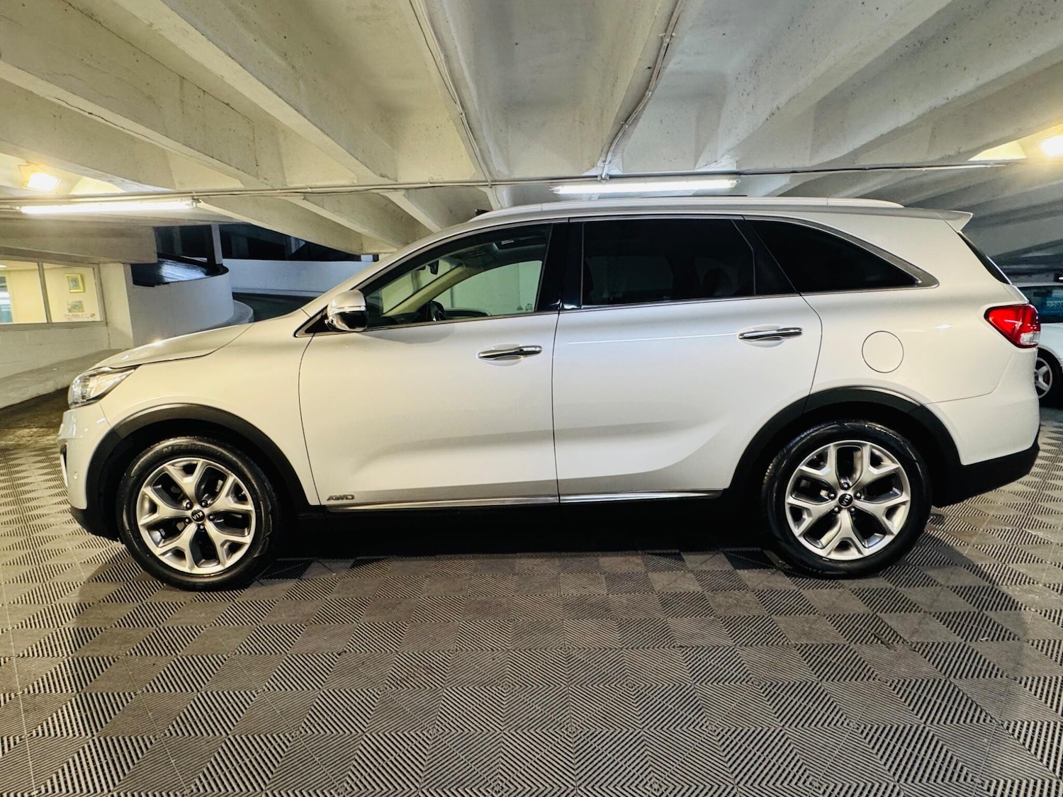 Used Kia Sorento 2016 for sale - 77119955: Photo 2