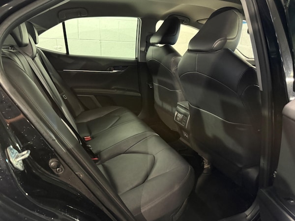 Used Toyota Camry 2019 for sale - 75670270: Photo 11