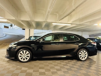 Used Toyota Camry 2019 for sale - 75670270: Photo