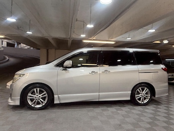 Used Nissan Elgrand 2011 for sale - 78100817: Photo
