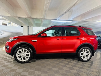 Used Land Rover Discovery Sport 2016 for sale - 75953773: Photo